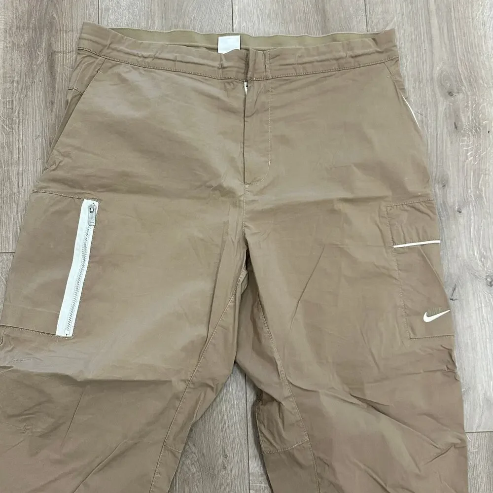 Nike Sportswear Essential Utility Pants Bottoms Size 38 B30
